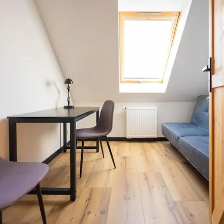 아파트 Wood & Sauna Ogrody Pieniawskie, Myweek