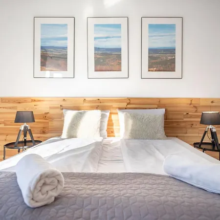 Wood & Sauna Ogrody Pieniawskie, Myweek شقة بولانيكا- زدروي