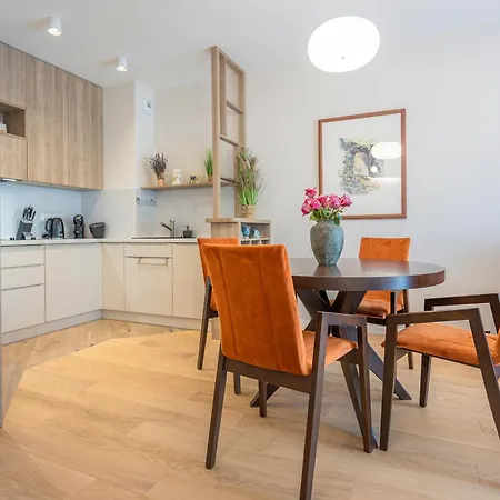 Apartment Comodo, Ogrody Pieniawskie, Myweek Polanica-Zdroj