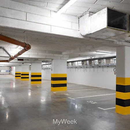 Apartment Comodo, Ogrody Pieniawskie, Myweek