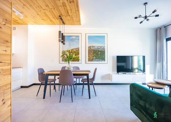 Wood & Sauna Ogrody Pieniawskie, Myweek Апартаменты *